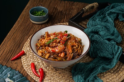 开都干粉南昌拌粉店的利润大概有多少?	